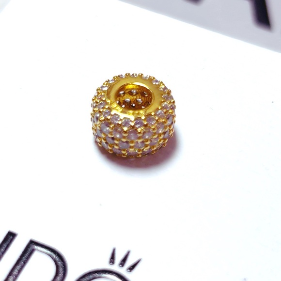 PANDORA Sparkling Pave Triple-row charm w/box - Picture 6 of 8